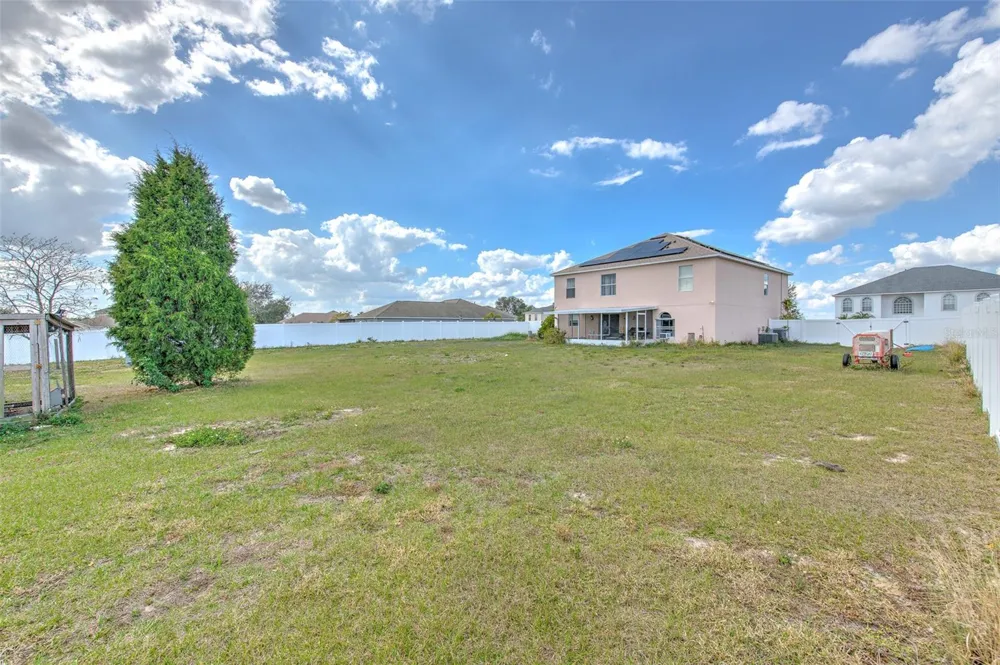 169 VISTA VIEW AVENUE Eagle Lake, FL 33839