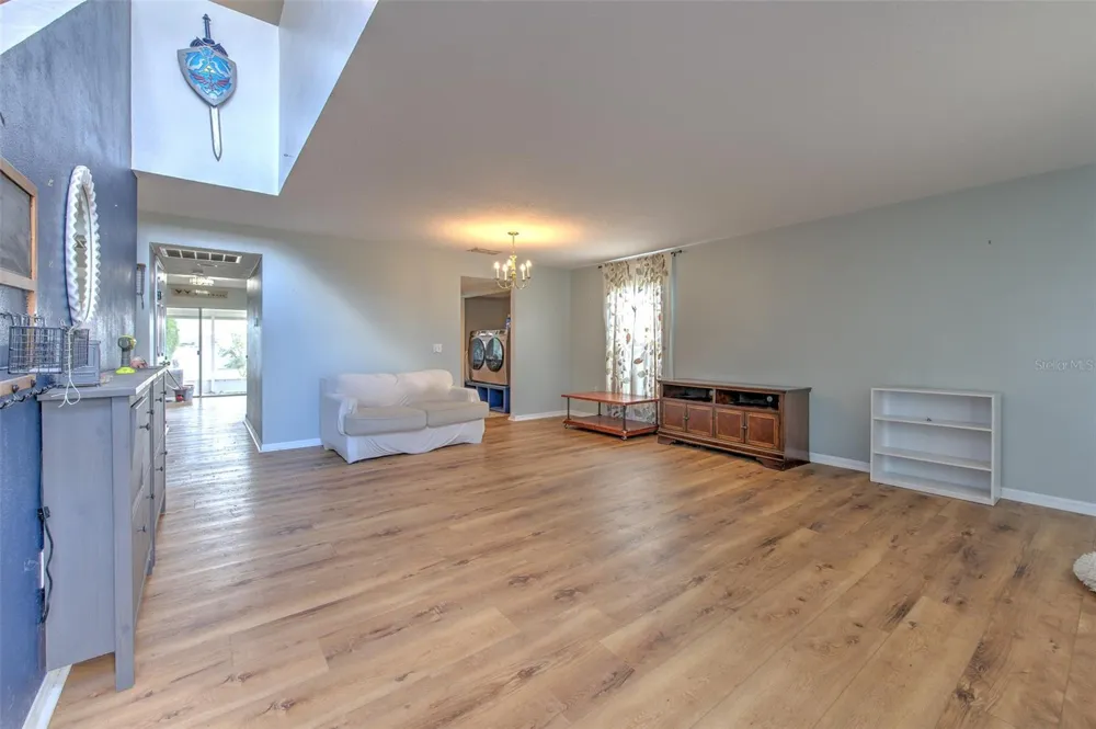 169 VISTA VIEW AVENUE Eagle Lake, FL 33839