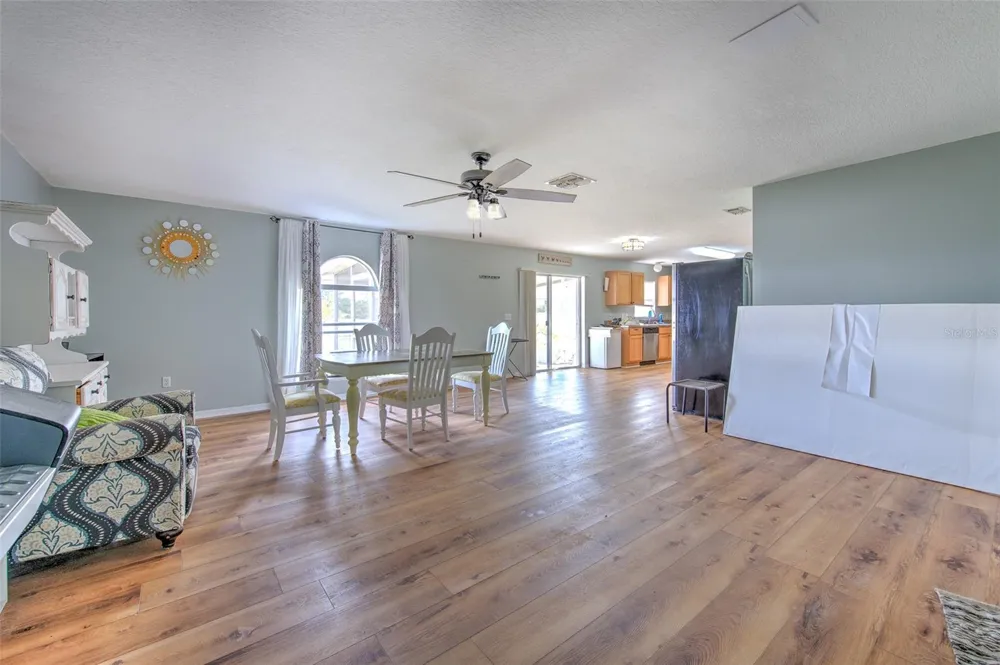 169 VISTA VIEW AVENUE Eagle Lake, FL 33839