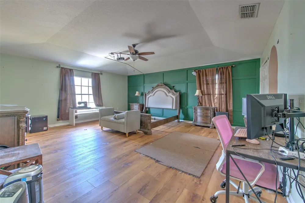 169 VISTA VIEW AVENUE Eagle Lake, FL 33839