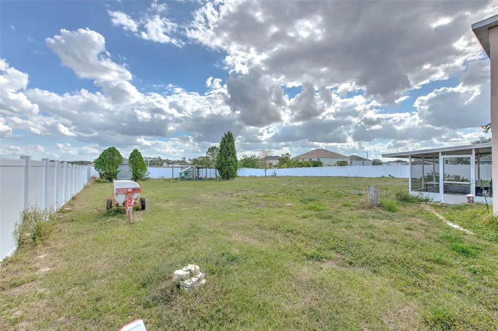 169 VISTA VIEW AVENUE Eagle Lake, FL 33839