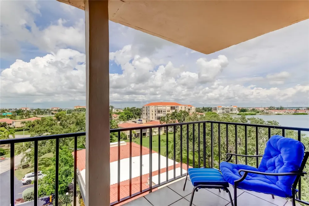 6218 PALMA DEL MAR BOULEVARD S #606 St Petersburg, FL 33715