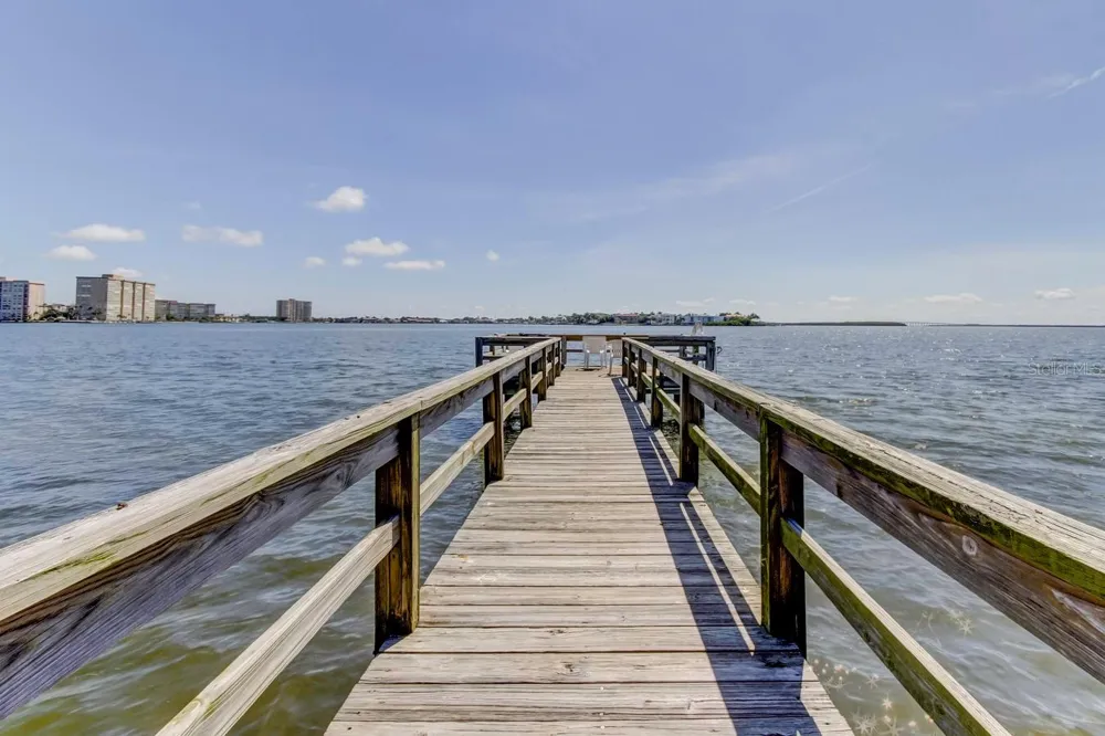 6218 PALMA DEL MAR BOULEVARD S #606 St Petersburg, FL 33715