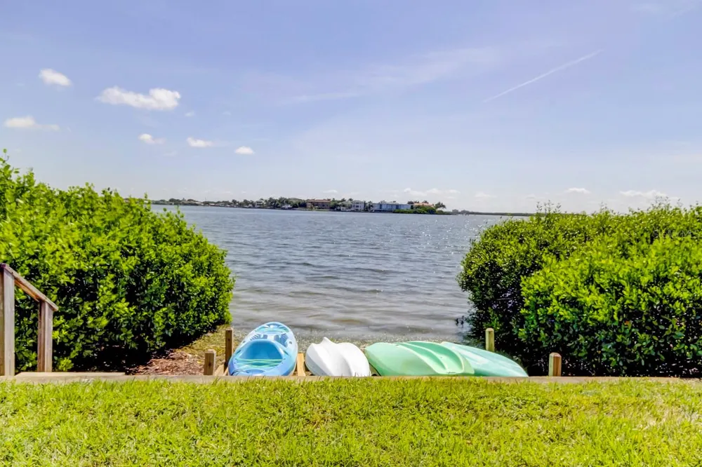 6218 PALMA DEL MAR BOULEVARD S #606 St Petersburg, FL 33715