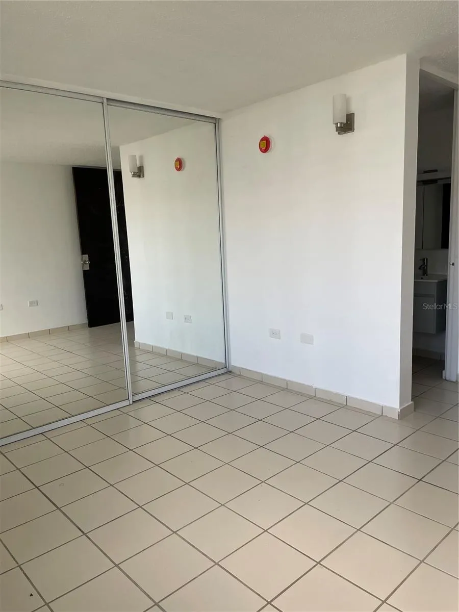 PR-833 CONDO. PORTICOS DE GUAYNABO #103 Guaynabo, PR 00971