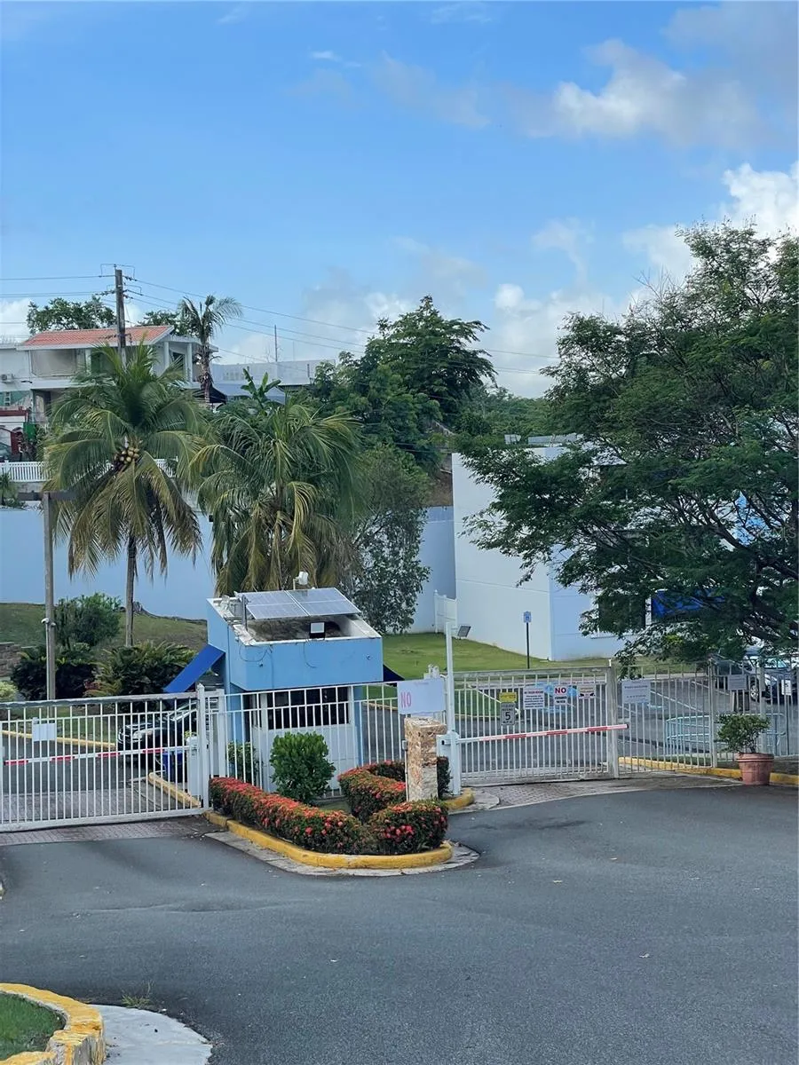 PR-833 CONDO. PORTICOS DE GUAYNABO #103 Guaynabo, PR 00971