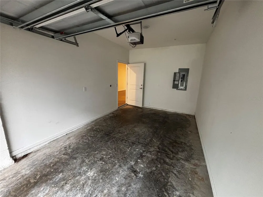 1209 SOUTHSTATION PLACE #303 Orlando, FL 32809