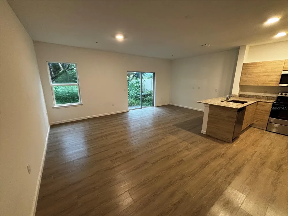1209 SOUTHSTATION PLACE #303 Orlando, FL 32809