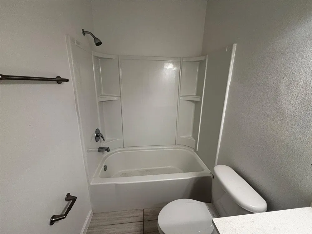1209 SOUTHSTATION PLACE #303 Orlando, FL 32809