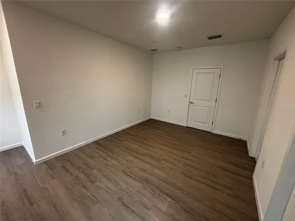 1209 SOUTHSTATION PLACE #303 Orlando, FL 32809