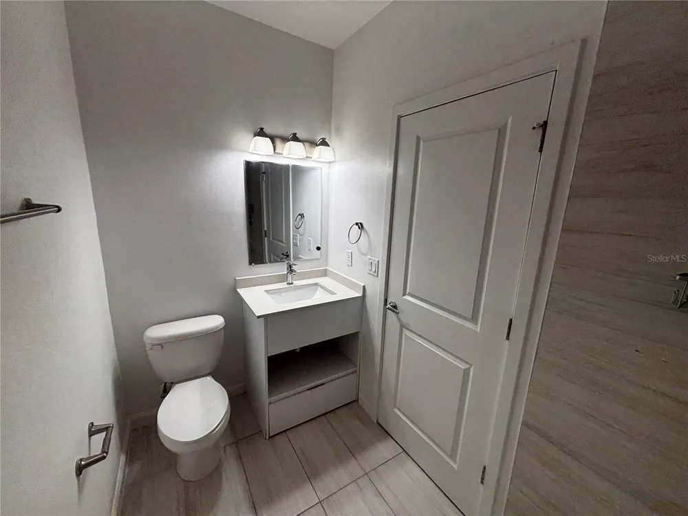 1209 SOUTHSTATION PLACE #303 Orlando, FL 32809