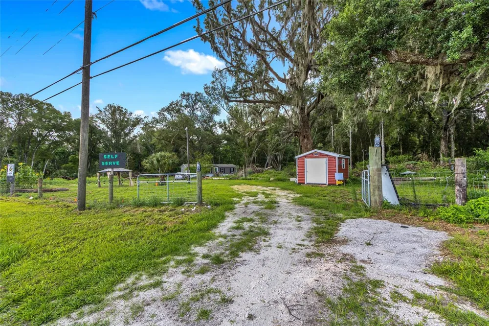 24050 CORTEZ BOULEVARD Brooksville, FL 34601
