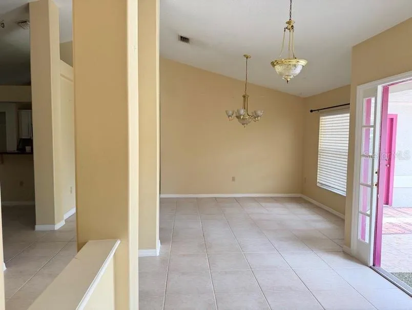 12721 OLA AVENUE Tampa, FL 33612