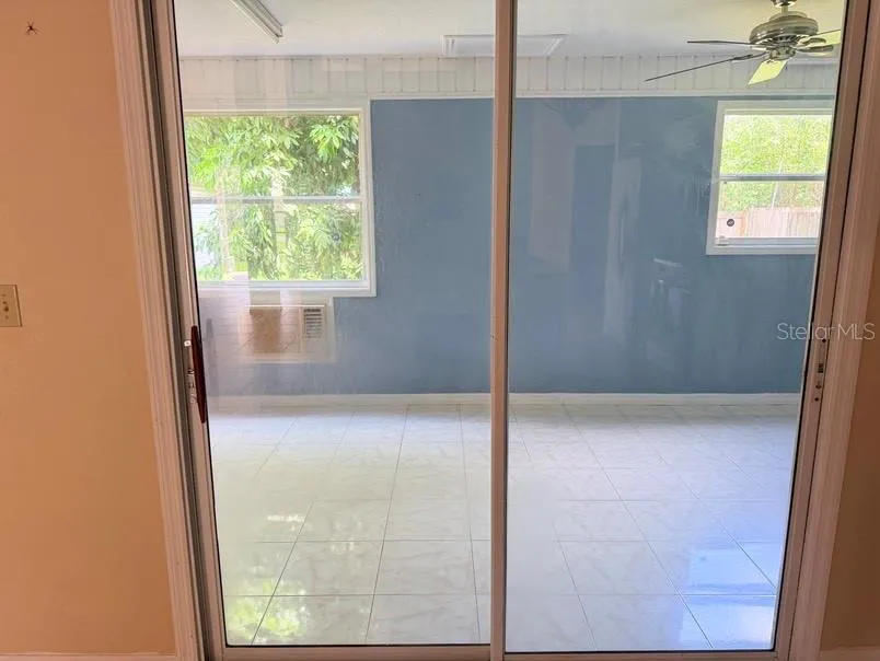 12721 OLA AVENUE Tampa, FL 33612