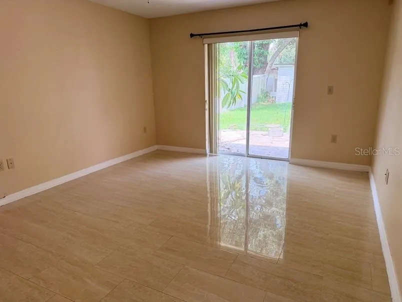 12721 OLA AVENUE Tampa, FL 33612
