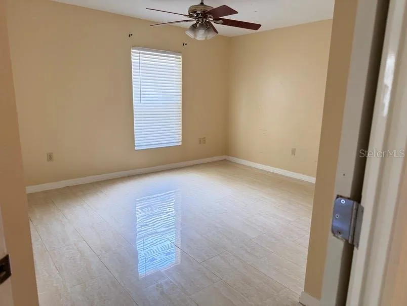 12721 OLA AVENUE Tampa, FL 33612