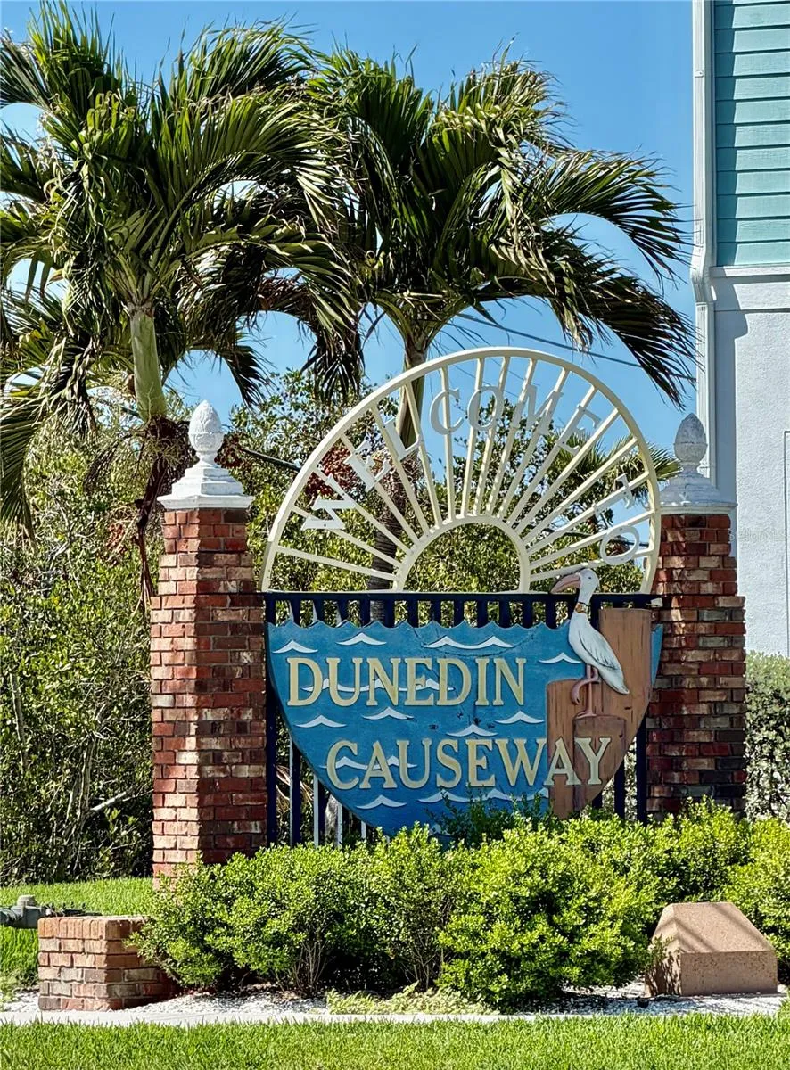 281 ASHLEY COURT Dunedin, FL 34698
