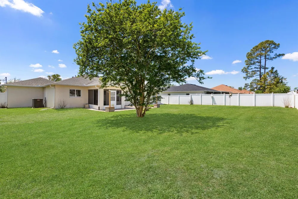 27 Wood Arbor Lane Palm Coast, FL 32164