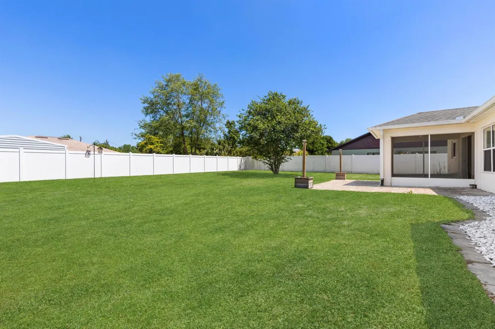 27 Wood Arbor Lane Palm Coast, FL 32164