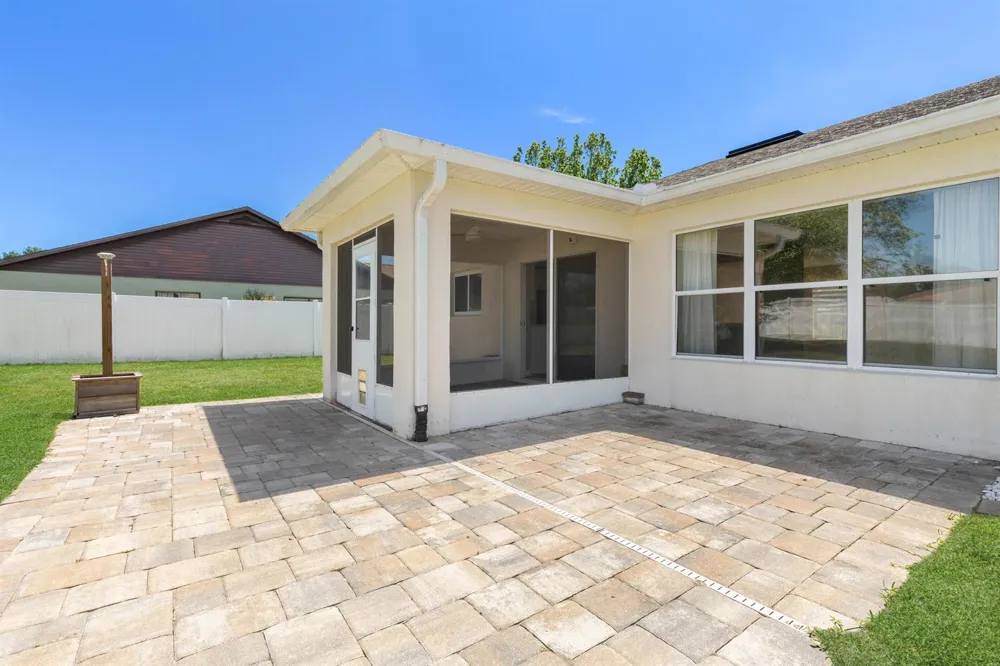 27 Wood Arbor Lane Palm Coast, FL 32164