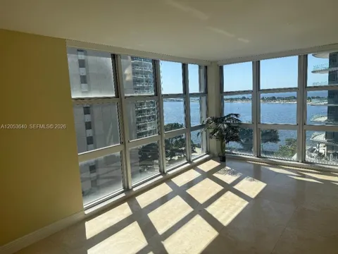 145 SE 25th Rd #1003
