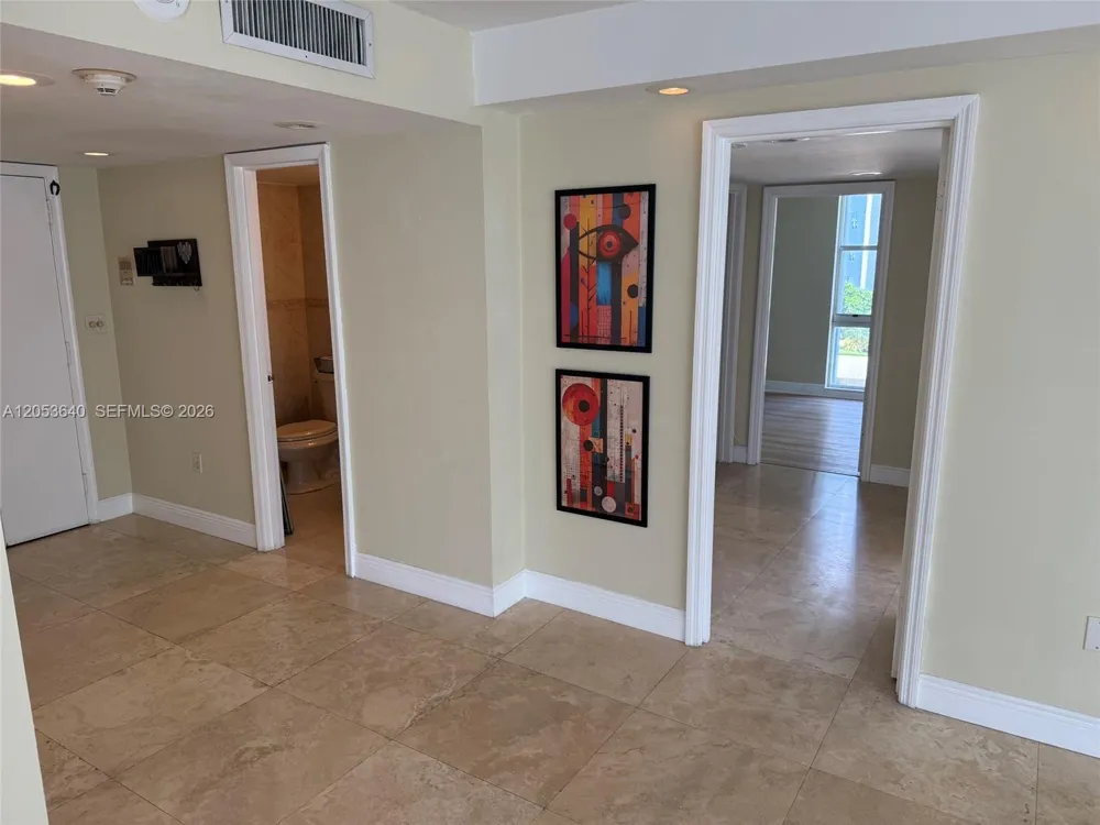 145 SE 25th Rd #1003 Miami, FL 33129
