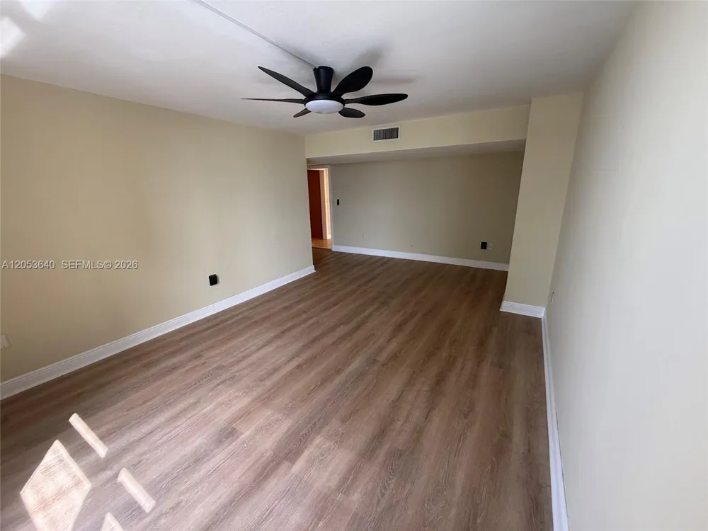 145 SE 25th Rd #1003 Miami, FL 33129