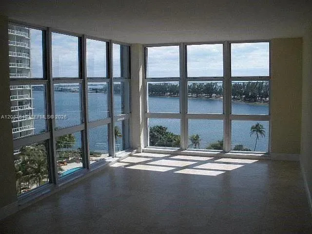 145 SE 25th Rd #1003 Miami, FL 33129