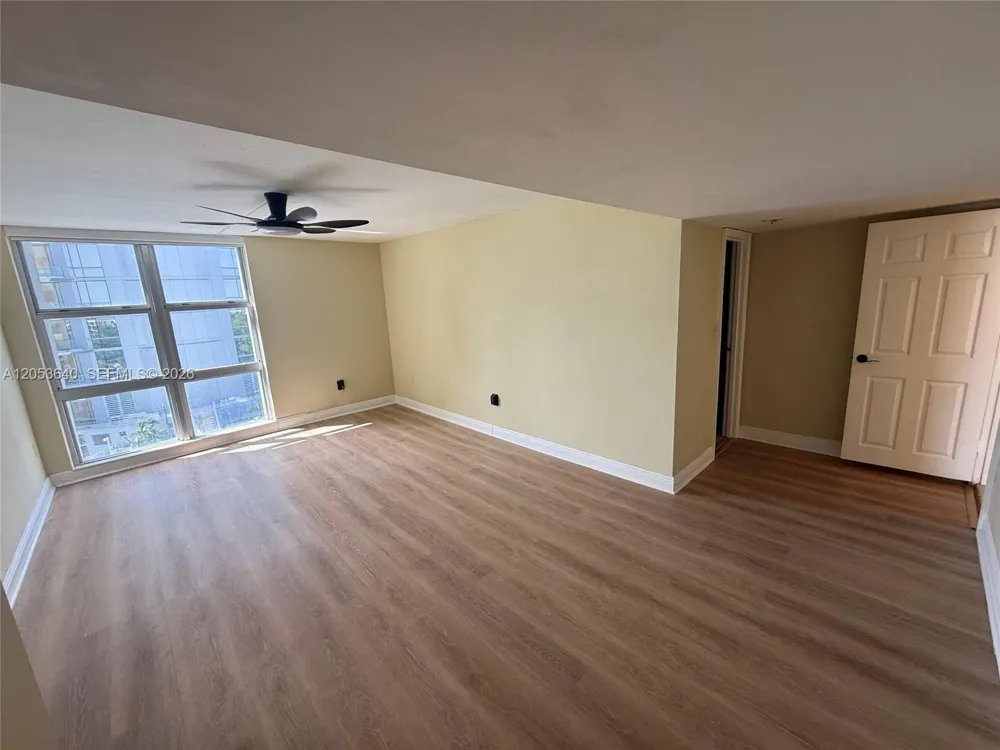 145 SE 25th Rd #1003 Miami, FL 33129