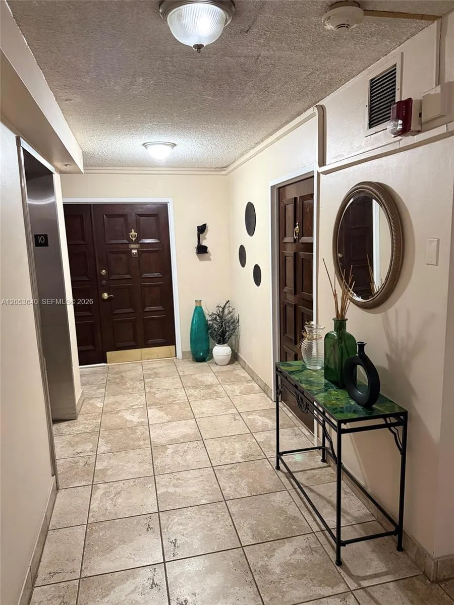 145 SE 25th Rd #1003 Miami, FL 33129