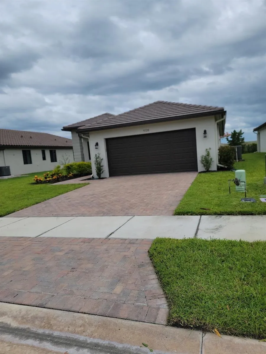 5120 Nevola Avenue Ave Maria, FL 34142
