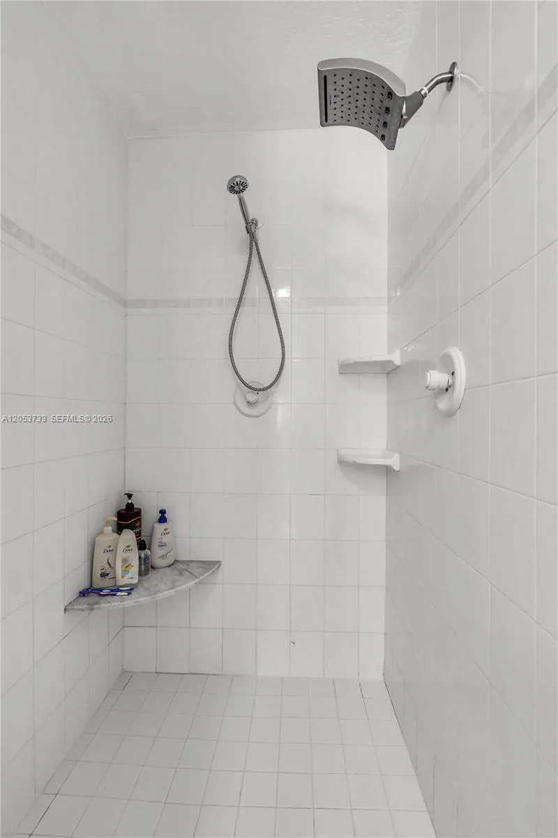 2424 NE 18th Ave Wilton Manors, FL 33305