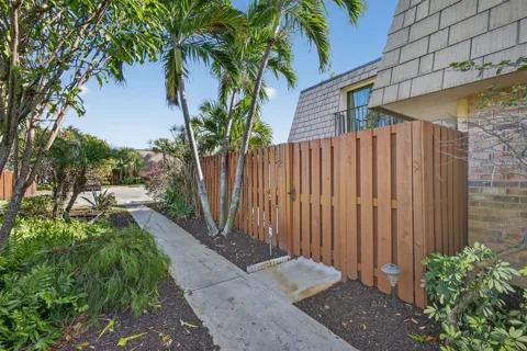 112 OCEAN COVE DRIVE