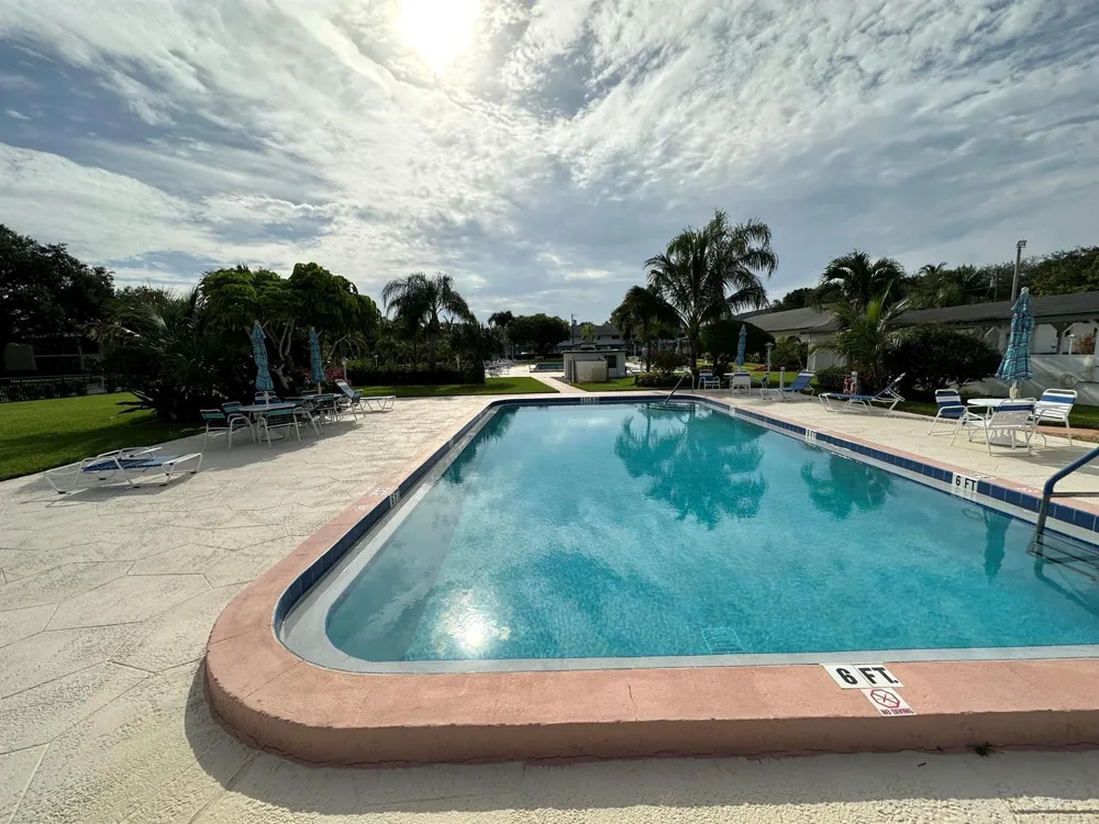 6 GARDEN STREET #204P Tequesta, FL 33469
