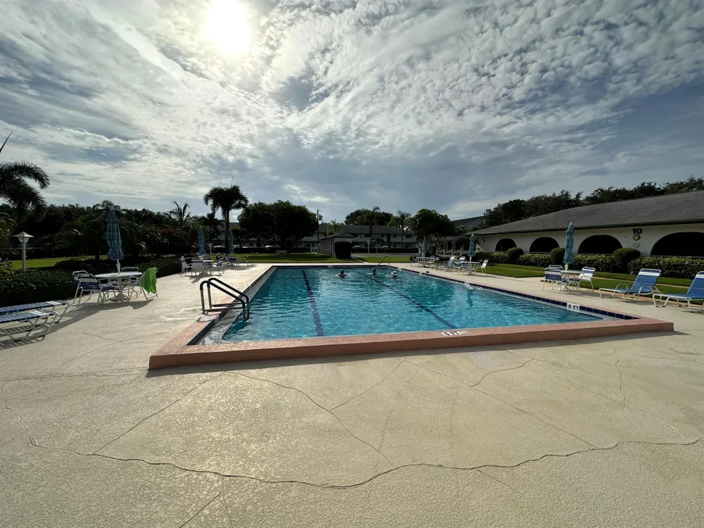 6 GARDEN STREET #204P Tequesta, FL 33469