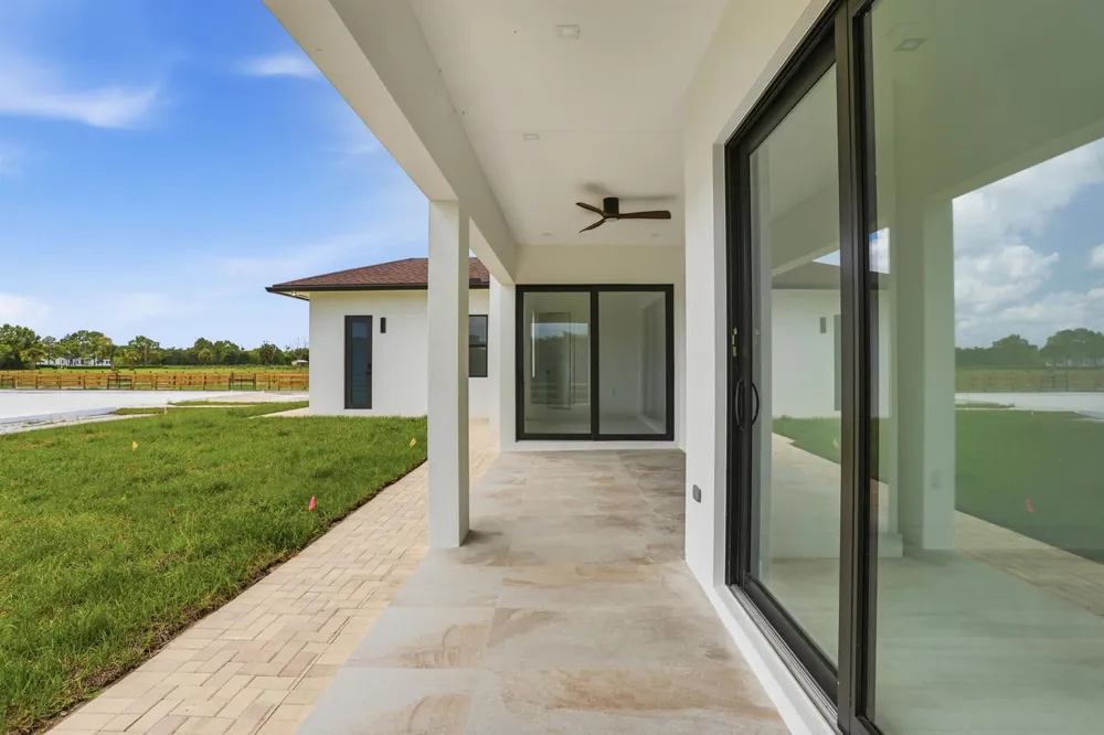 2324 Deer Run Trail Loxahatchee, FL 33470