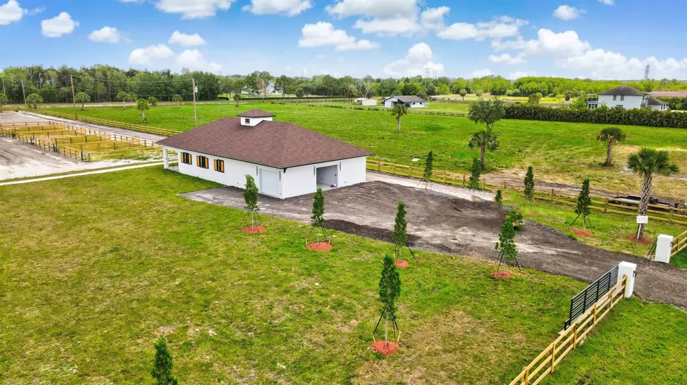 2324 Deer Run Trail Loxahatchee, FL 33470