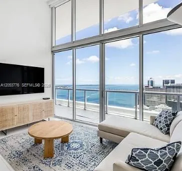 495 Brickell Ave #4105