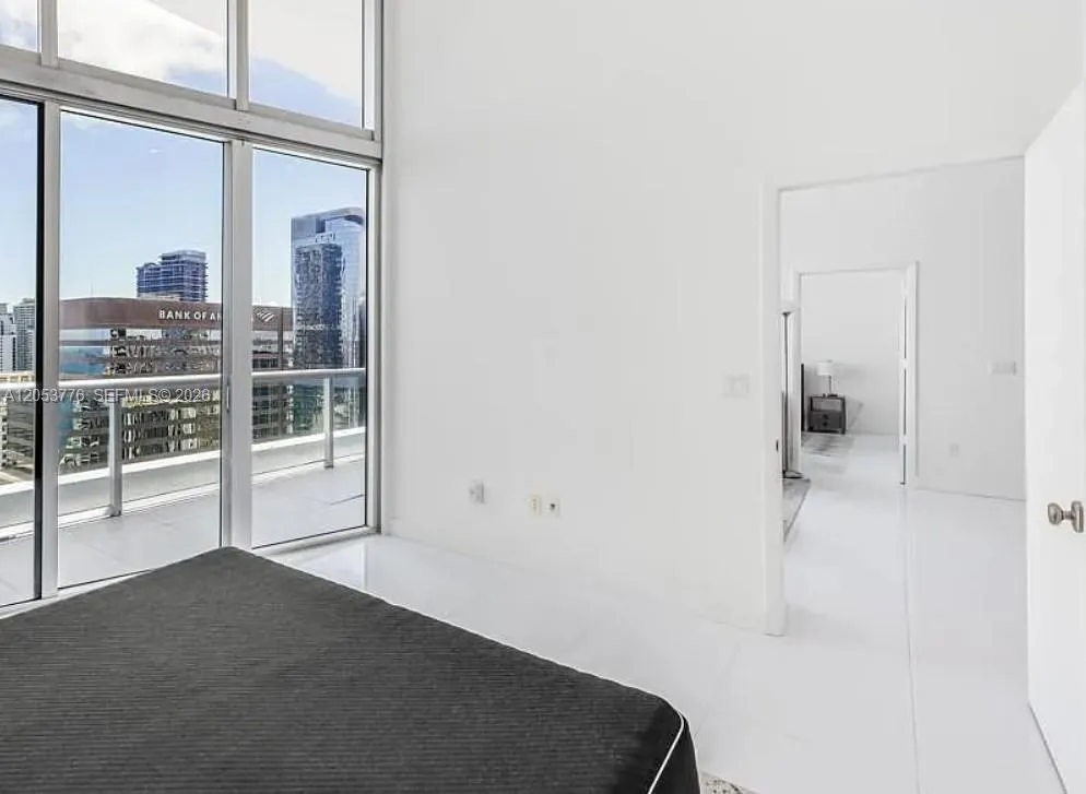 495 Brickell Ave #4105 Miami, FL 33131
