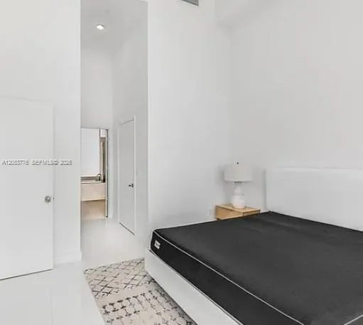 495 Brickell Ave #4105 Miami, FL 33131