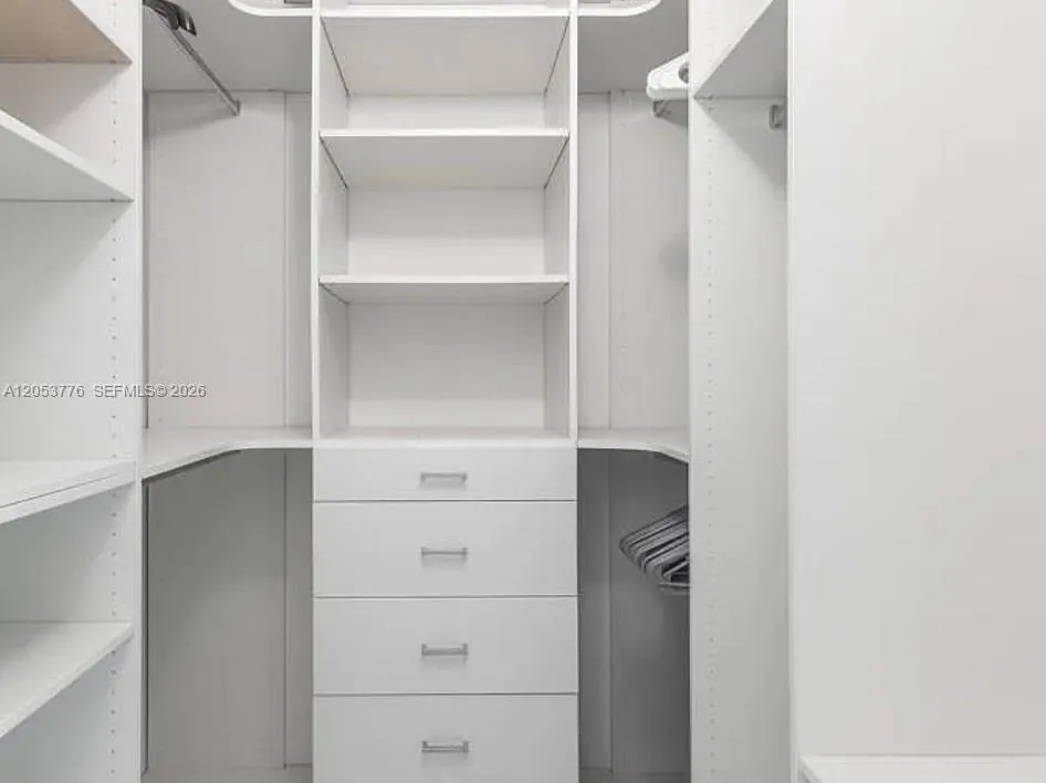 495 Brickell Ave #4105 Miami, FL 33131