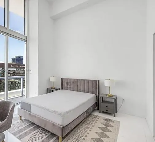 495 Brickell Ave #4105 Miami, FL 33131