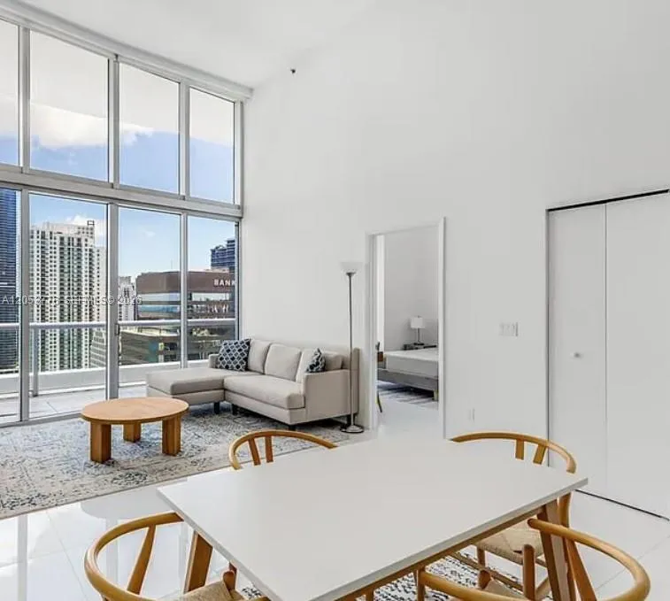 495 Brickell Ave #4105 Miami, FL 33131