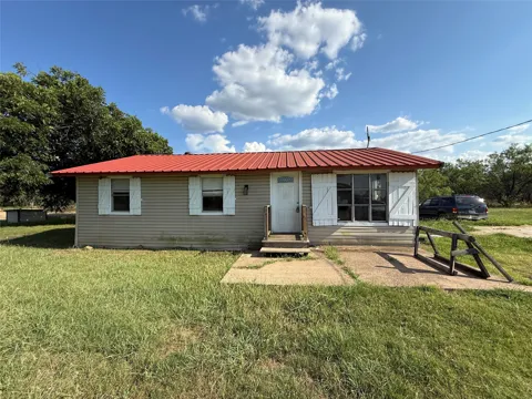 902 Grimes Road