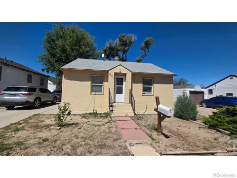 821 Deuel Street