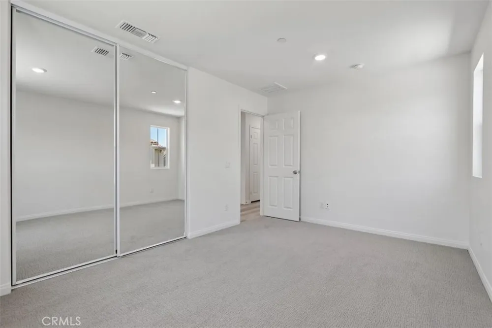 4295 S Hermosa Paseo Ontario, CA 91761