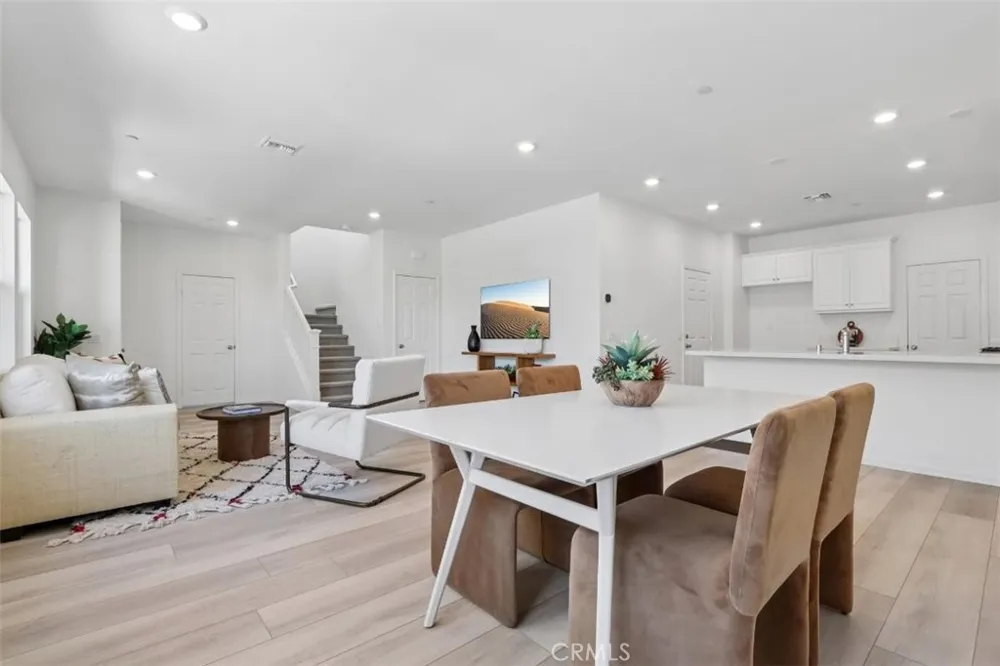 4295 S Hermosa Paseo Ontario, CA 91761