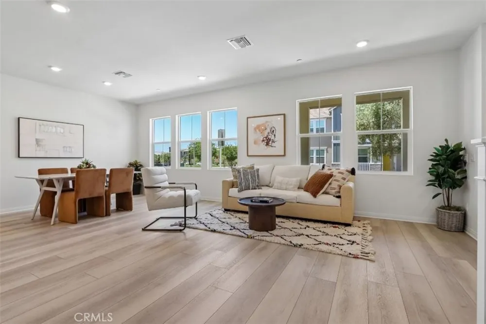 4295 S Hermosa Paseo Ontario, CA 91761