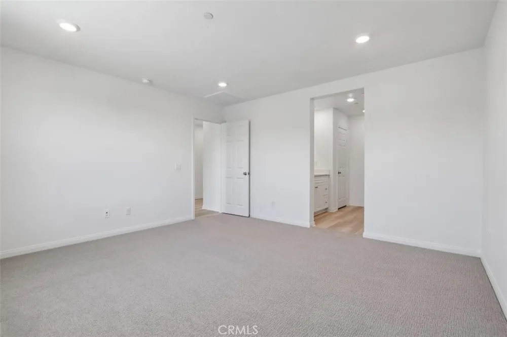 4295 S Hermosa Paseo Ontario, CA 91761