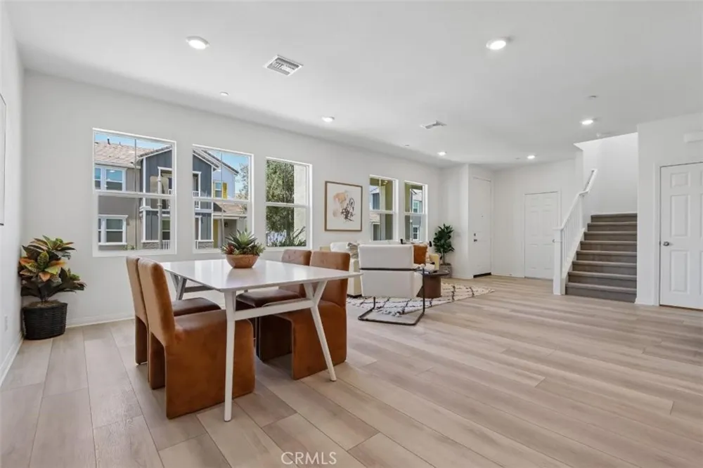 4295 S Hermosa Paseo Ontario, CA 91761